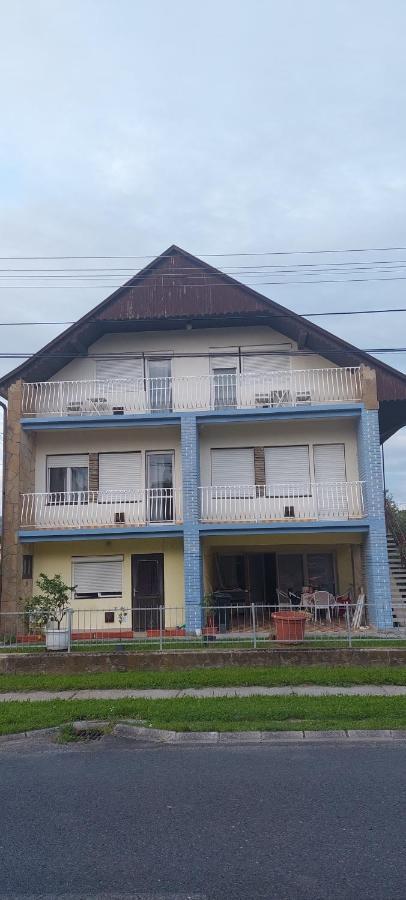 Bluebird Apartman Zalakaros Zewnętrze zdjęcie